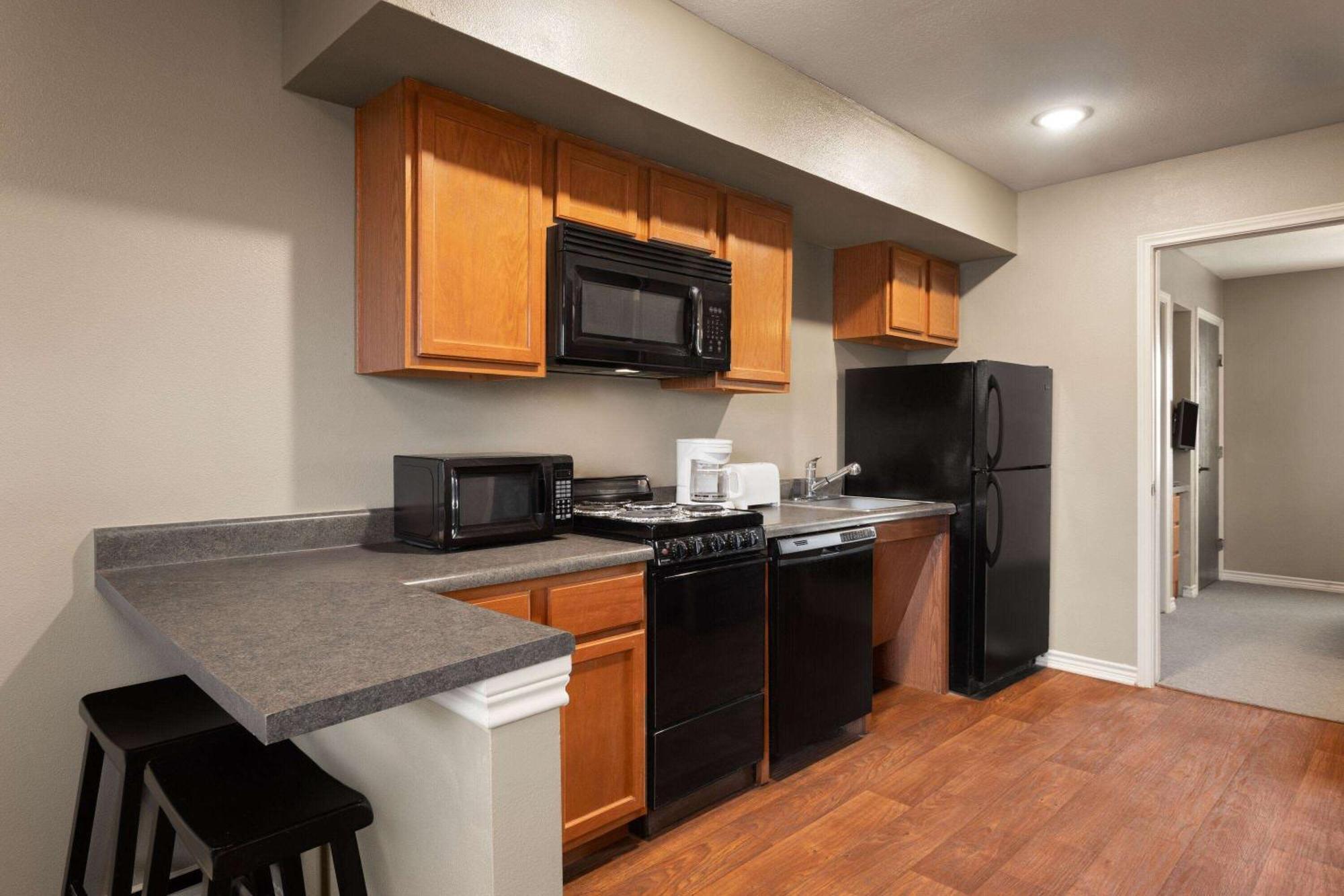 Eagle'S Den Suites Cotulla A Travelodge By Wyndham Dış mekan fotoğraf